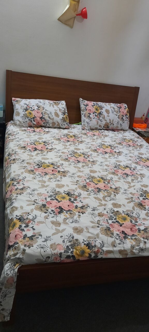 Riyadh, Furniture, SAR 500,  Bad With Mattress, Wardrobe, TV Trolley