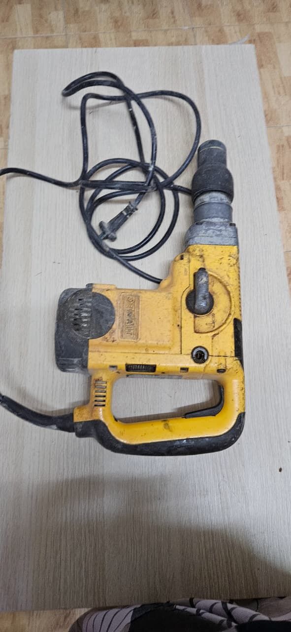 Riyadh, Tools, SAR 1,  Dewalt  Hammer Drill