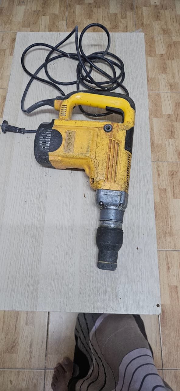 Riyadh, Tools, SAR 1,  Dewalt  Hammer Drill