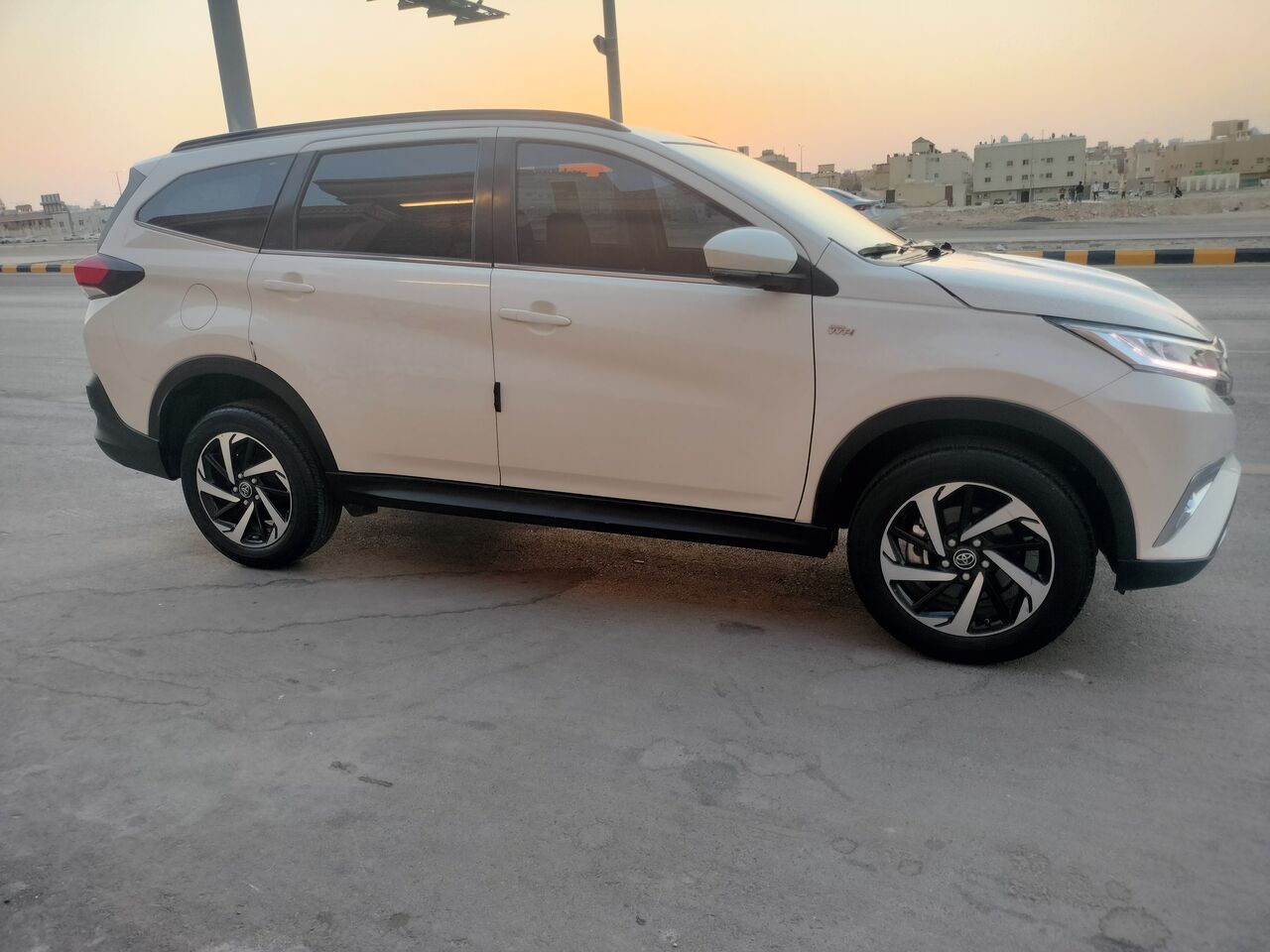Riyadh, Vehicles, Cars & Trucks , SAR 48000,  Toyota Rush,  2023,  Automatic,  53000 KM,