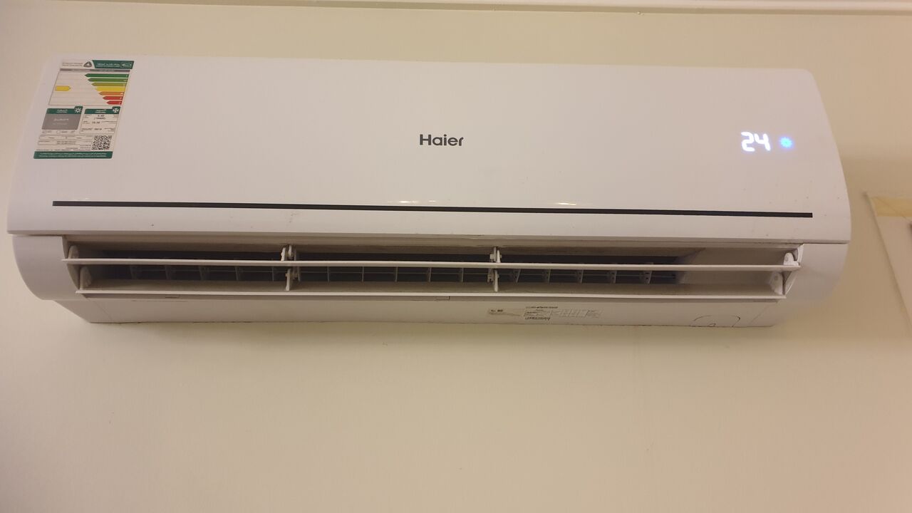 Riyadh, Air Conditioners, SAR 4000,  ​Selling 4 Split Air Conditioners In Excellent Working Condition