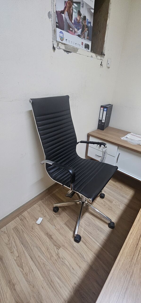 Salmabad, Furniture, Urgent Sale Of Office Items