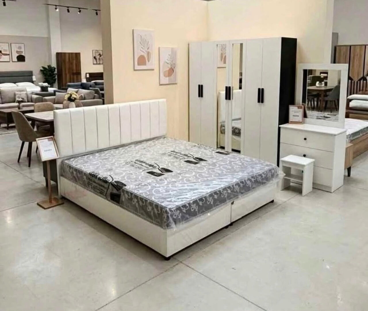 Jeddah, Furniture, SAR 6,  Bedroom Furniture Sets Available With Best Quaility For Sale At Affordable Prices...Jeddah