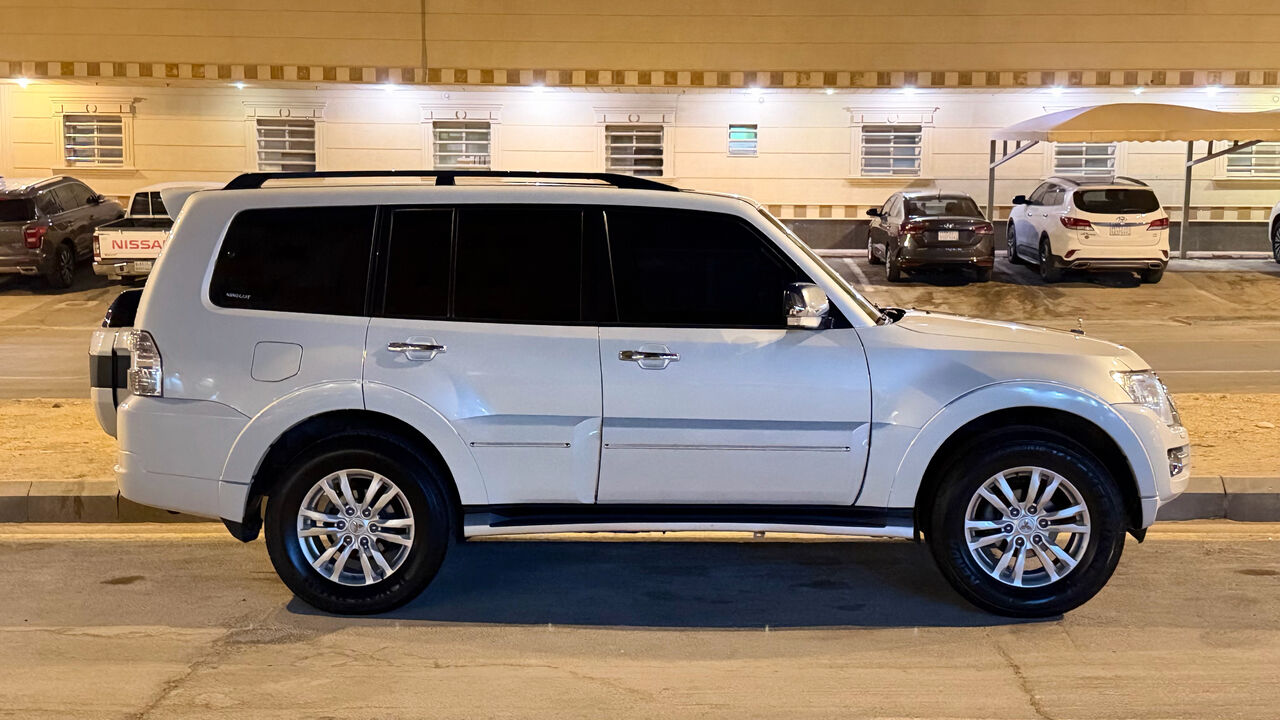 Riyadh, Vehicle Lease Transfer, SAR 1,  🚘 2022 Mitsubishi Pajero GLS 4-Door — FULL OPTION | UNDER WARRANTY | FINANCE TRANSFER