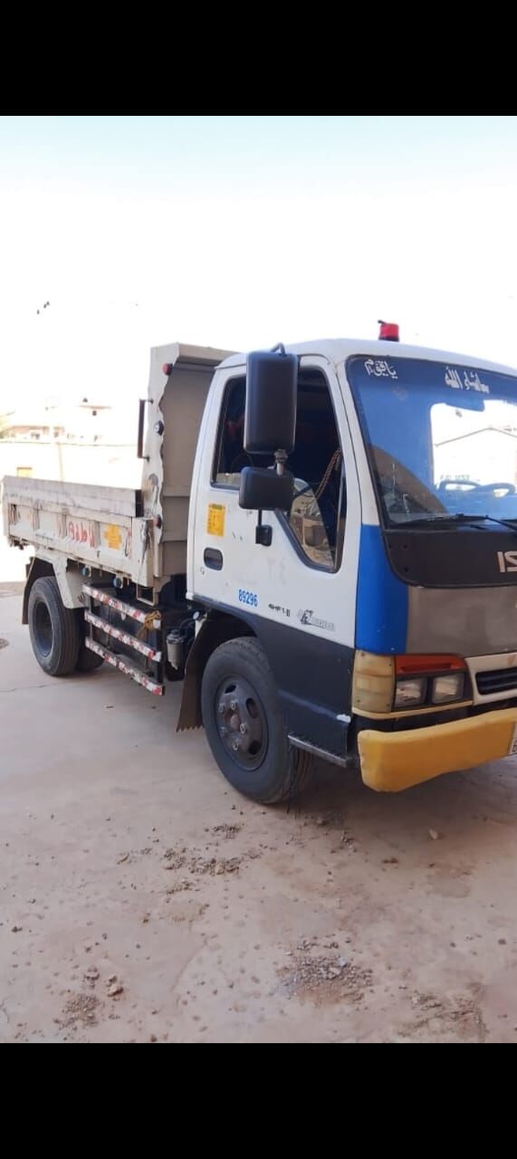 Riyadh, Travel, Daina Service Available Ha Kesy Be Sharika K Lie Cheye Driver K Sat Monthly Base Pe
