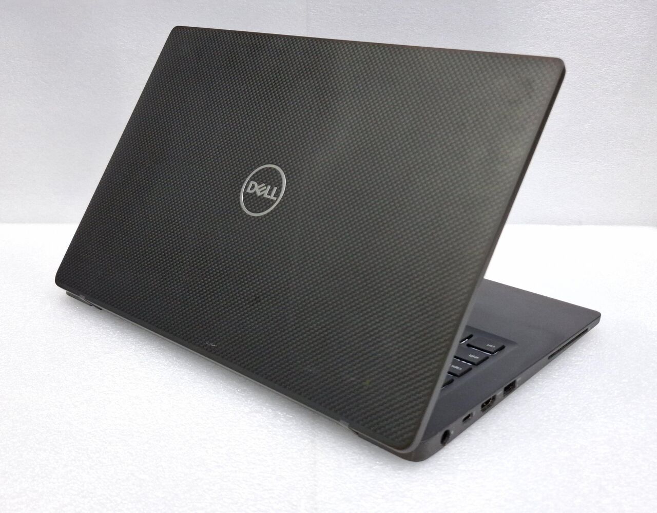 Isa Town, Computers, BHD 105,  DELL Touch Business Laptop Core I7 8th Generation (Same New) 14" FHD Touch Display 8GB RAM