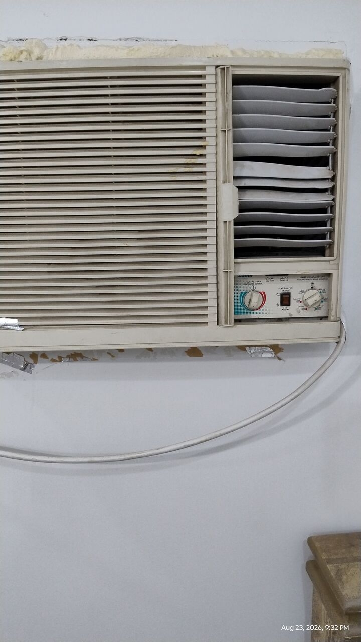 Tabuk City, Air Conditioners, SAR 500,  Split AC, Sofa, Gas Cylinder And Stove, Microwave, Teapoy, Plastic Chairs