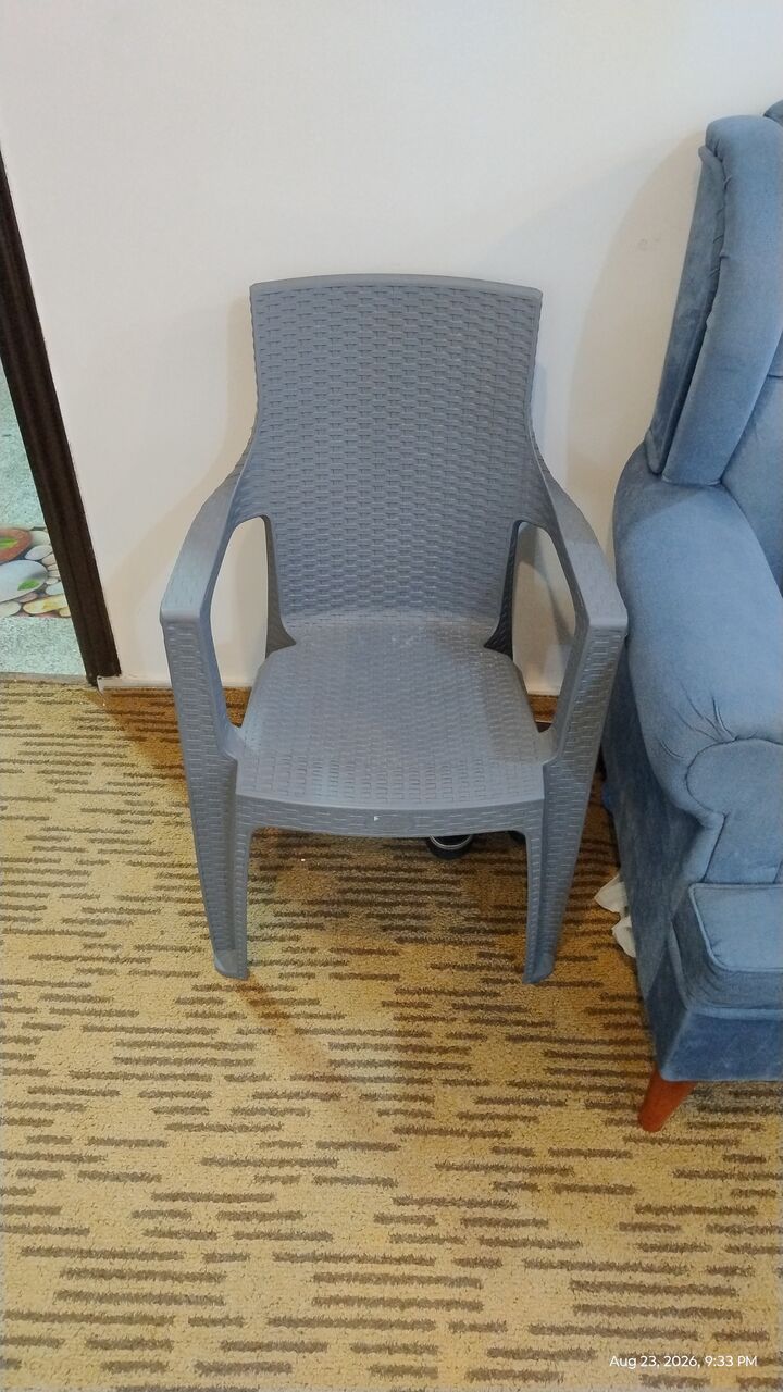 Tabuk City, Air Conditioners, SAR 500,  Split AC, Sofa, Gas Cylinder And Stove, Microwave, Teapoy, Plastic Chairs