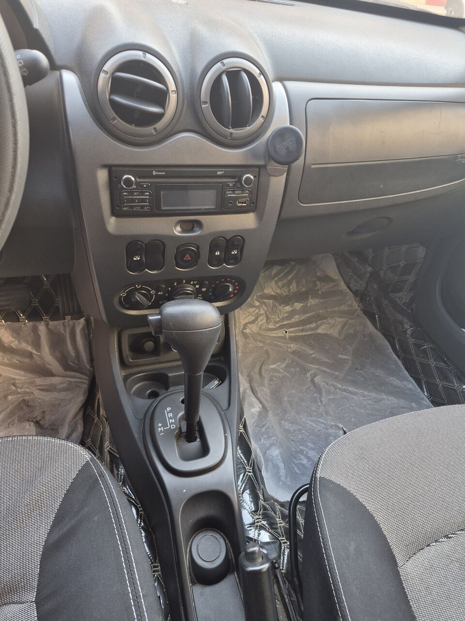 Khobar, Vehicles, Cars & Trucks , SAR 11000,  Renault Duster,  2015,  Automatic,  116000 KM,   2025 For Sale