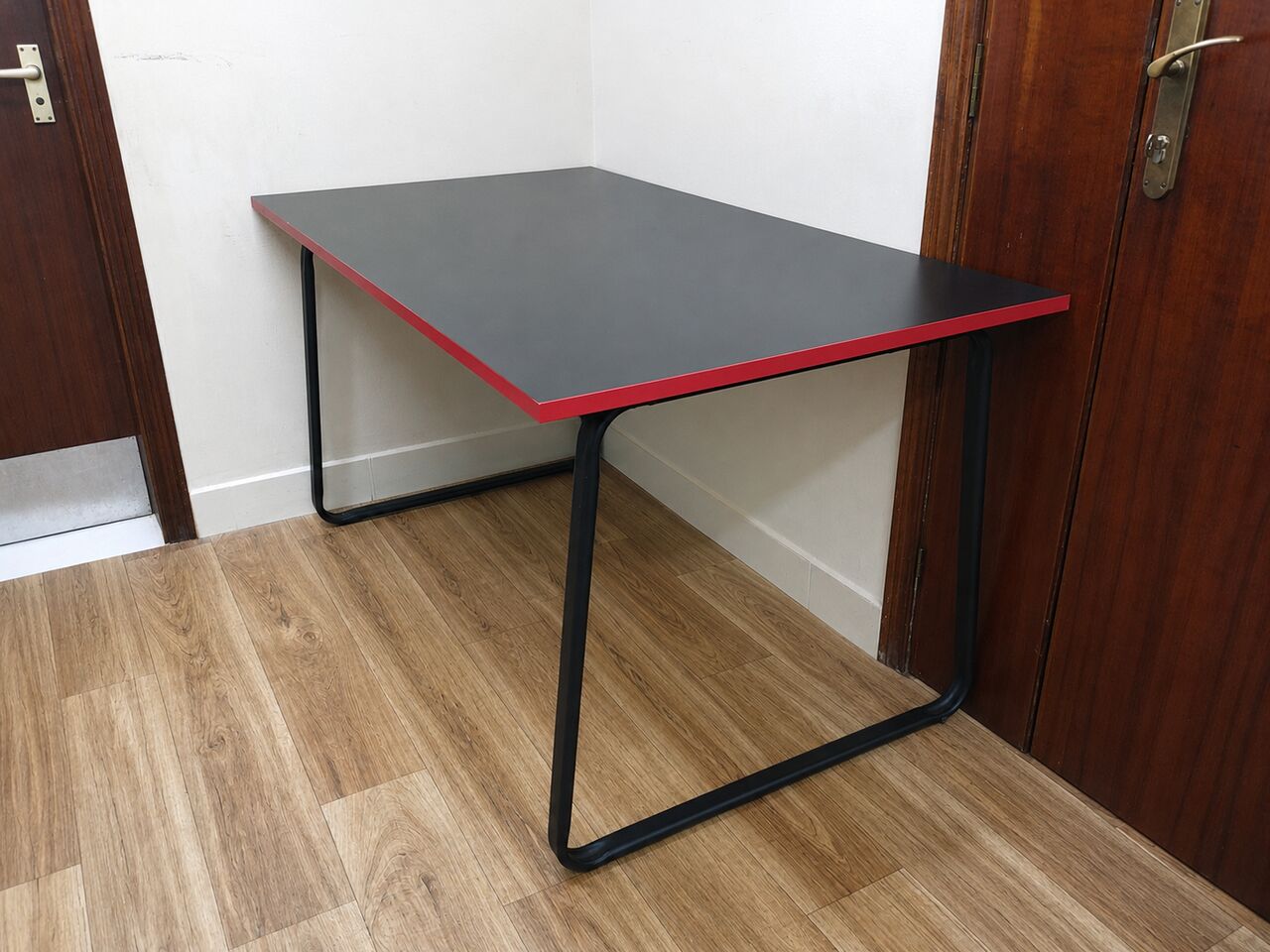 Gudaibiya, Furniture, BHD 20,  Computer Table, Dressing Table, Tv Stand  &ndash; All 3 For BHD 20!