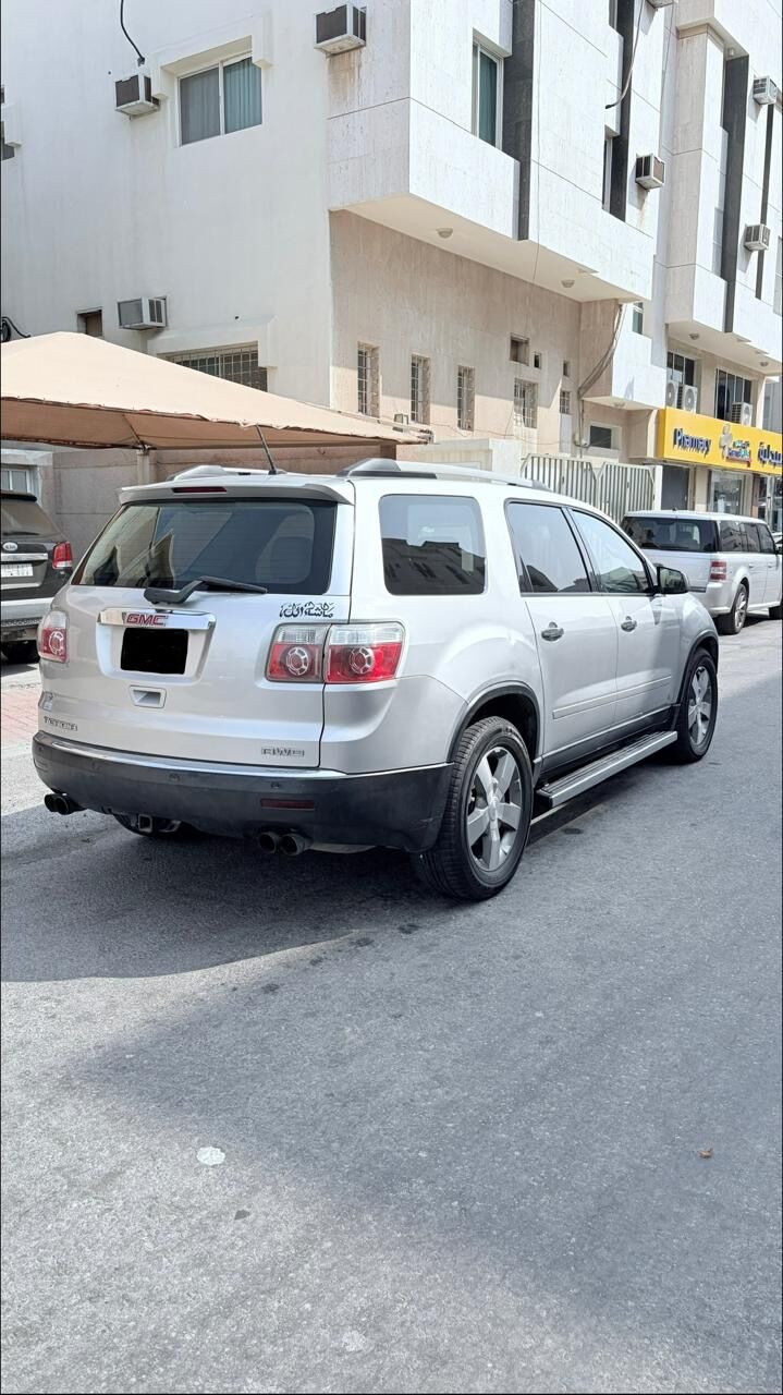 Al Mazruiyah, Vehicles, Cars & Trucks , SAR 2,  Gmc Acadia,  2011,  Automatic,  255000 KM,