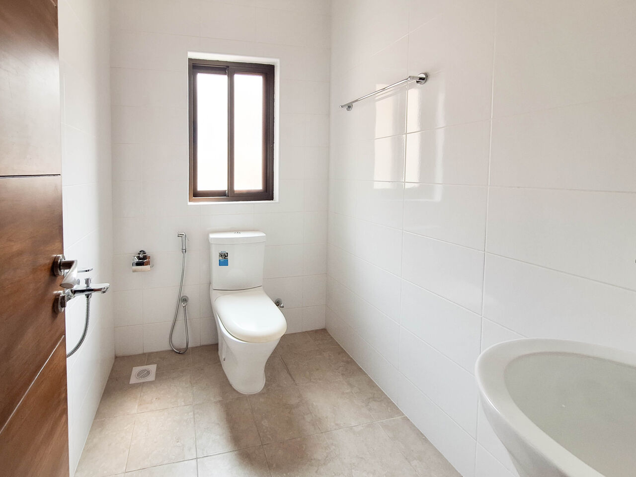 Umm Al Hassam, Offices, BHD 350,  100 Sq. Meter,  Commercial Office For Rent In The Umm Al Hassam Area&mdash;prime Location