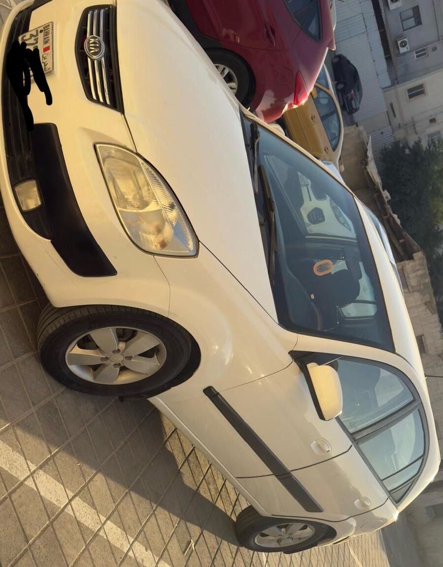 Manama, Vehicles, Cars & Trucks , BHD 1300,  Kia Rio,  2010,  Automatic,  200000 KM,