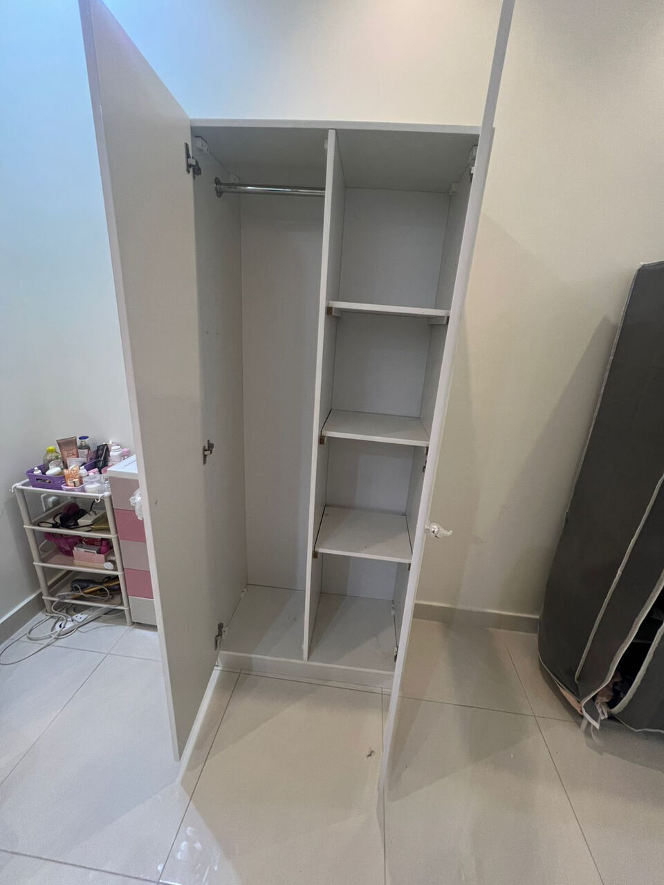 Jeddah, Furniture, SAR 5,  Luxury Wooden Wardrobes Are Available For Sale At Affordable Pricees...Made Of China Wood.