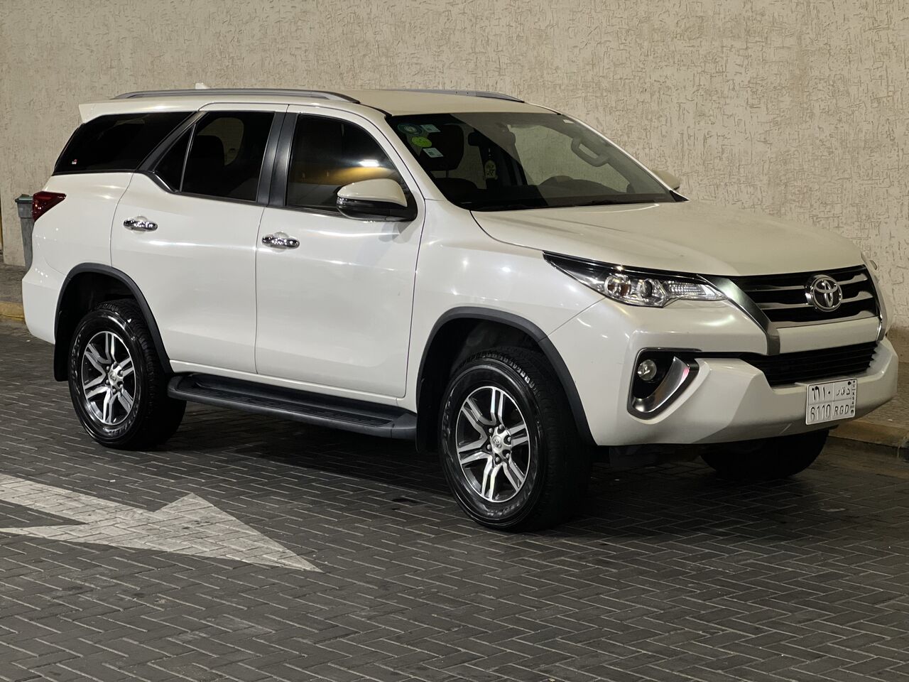 Al Huwaylat, Vehicles, Cars & Trucks , SAR 95,  Toyota Fortuner,  2020,  Automatic,  121000 KM,    VX1 V6 4x4 For Sale! Powerful, Reliable, Well-maintained.