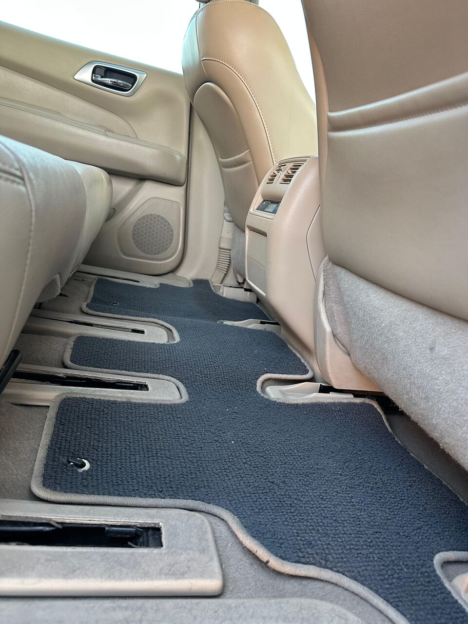 Riffa, Vehicles, Cars & Trucks , BHD 2500,  Nissan Pathfinder Full Option Panorama,  2014,  Automatic,  131000 KM,  Excellent Condition