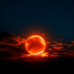 New York, Business, Discover What A Red Moon Can Signify