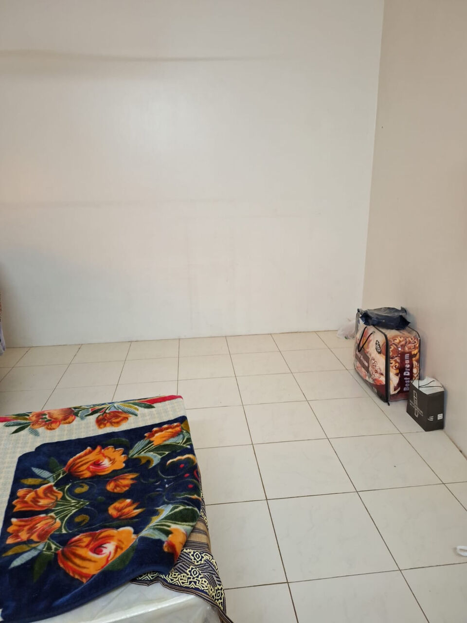 Riyadh, Rooms for Rent, SAR 800/month,  1 Room For Executive Bachelor