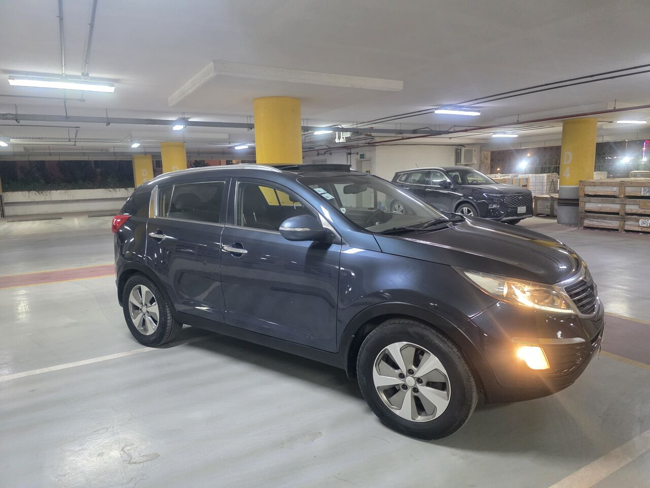 Khobar, Vehicles, Cars & Trucks , SAR 24000,  Kia Sportage,  2012,  Automatic,  223000 KM,  Full Option With Panoramic Roof AWD. 2.4 Engine.Drives Like New