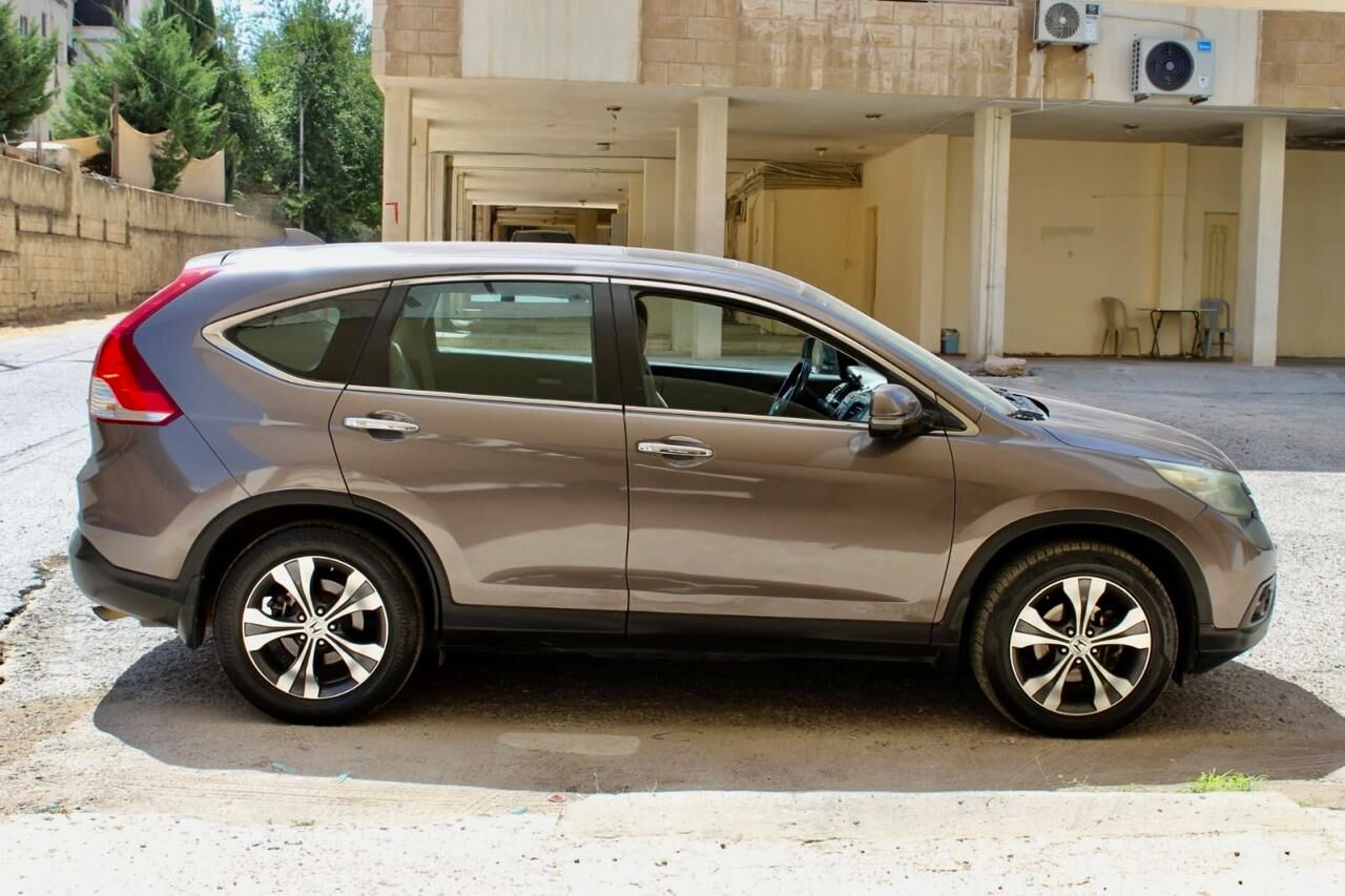 Amman, Vehicles, Cars & Trucks , JOD 4200,  Honda CR-V 2012,  2012,  Automatic,  176000 KM,   Honda CR-V Diplomatic