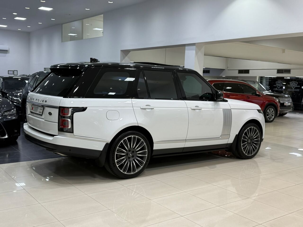 Manama, Vehicles, Cars & Trucks , BHD 18900,  Range Rover Vogue SE,  2020,  Automatic,  66400 KM,    (White)