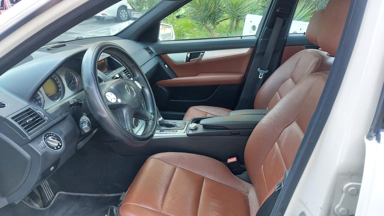 Manama, Vehicles, Cars & Trucks , BHD 1850,  Mercedes-Benz E 230 Full Option Panoroma Very Good Condation,  2009,  Automatic,  190000 KM,