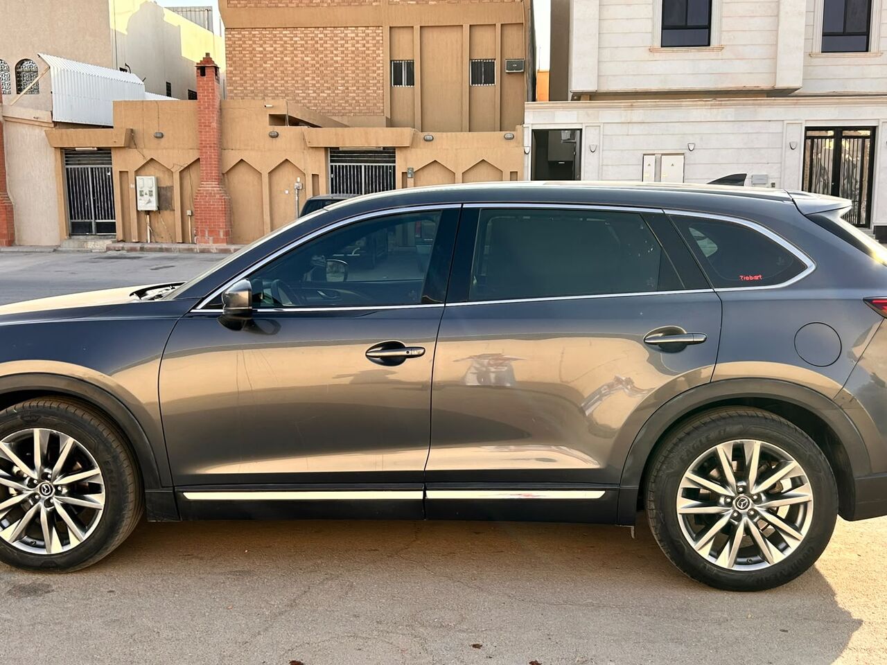 Riyadh, Vehicles, Cars & Trucks , SAR 47000,  Mazda Cx9,  2019,  Automatic,  459000 KM,