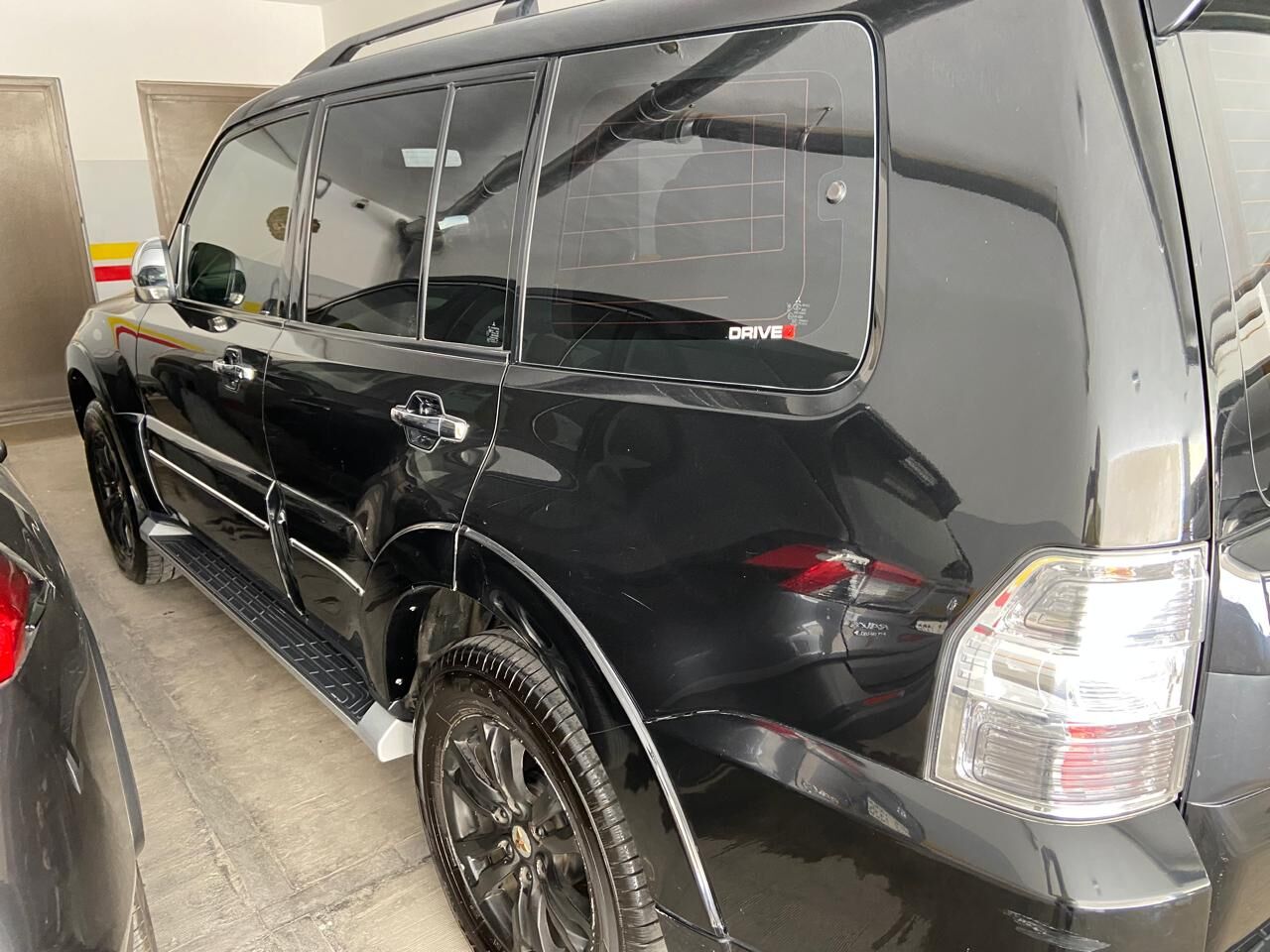 Riyadh, Vehicles, Cars & Trucks , SAR 65000,  Mitsubishi Pajero (Golden Emblem),  2018,  Automatic,  66600 KM,  Full Options Low Odometer For Sale