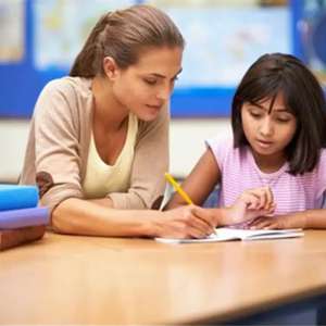 Female Native English Home Tutor In Riyadh KG1 - G12 1-to-1 Maths, Science & Homework Help