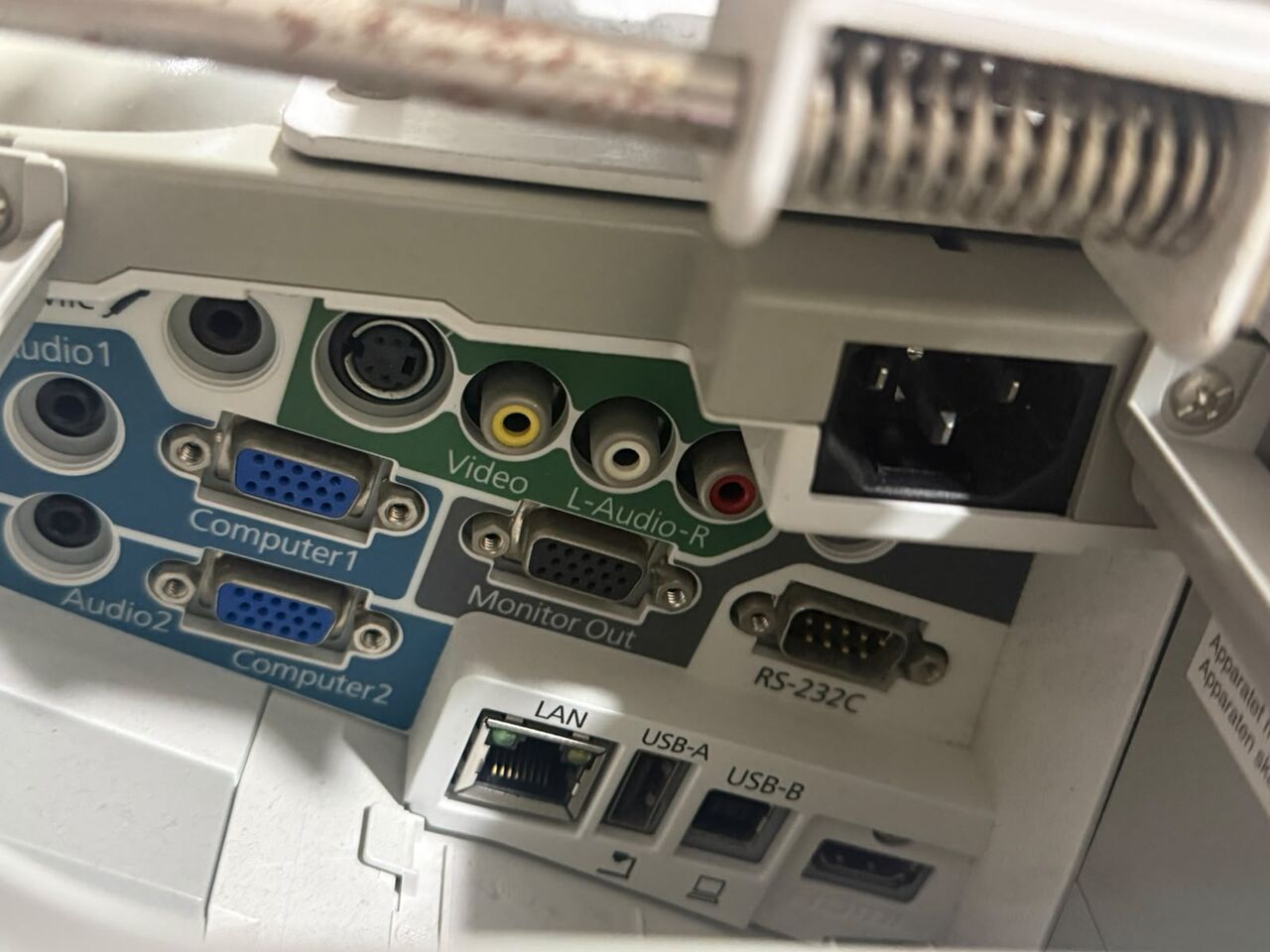 Dammam, Electronics, SAR 800,  Epson EB-475Wi Projector - Big 100" Screen - 6 Units Available