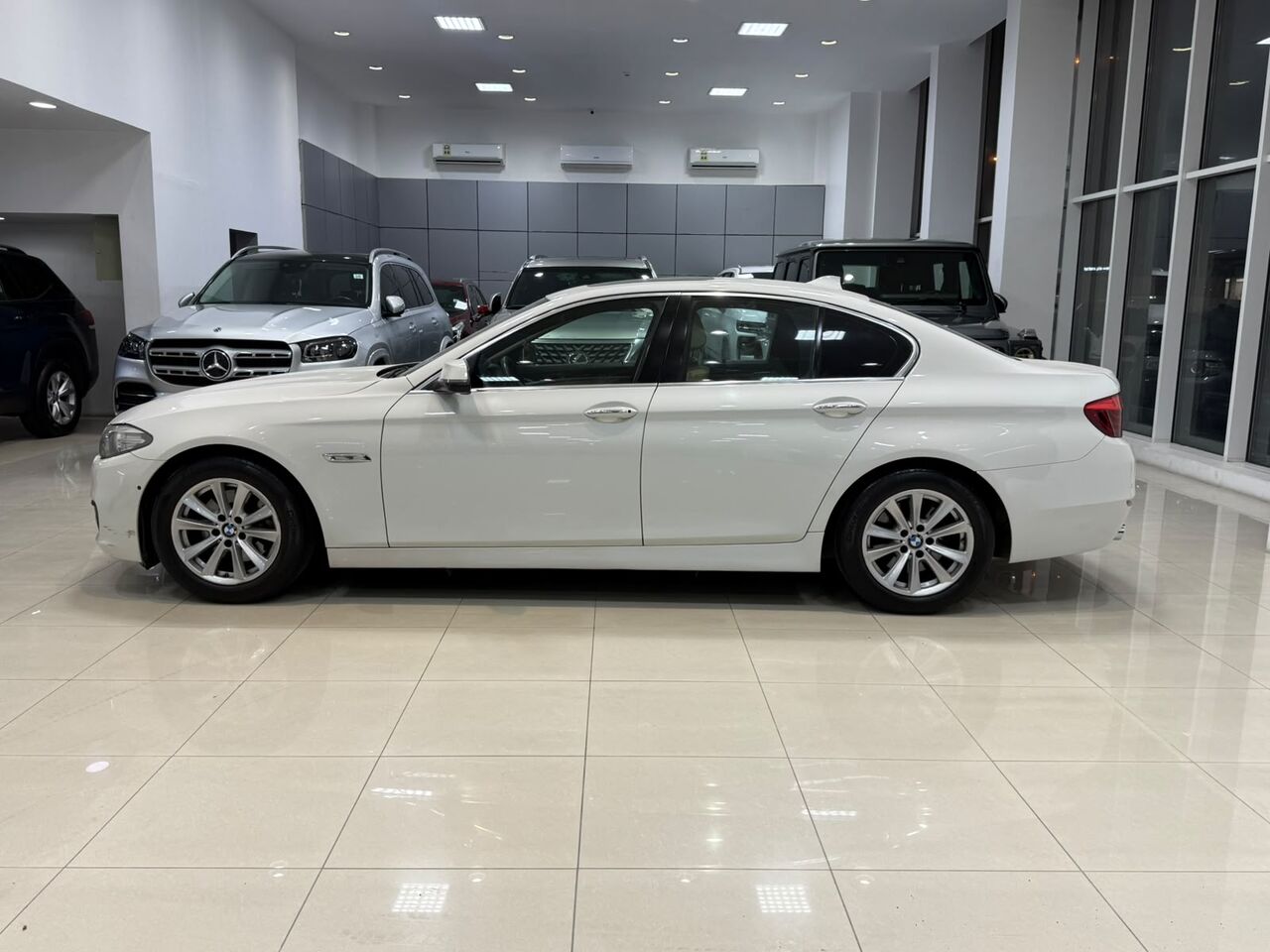 Manama, Vehicles, Cars & Trucks , BHD 3800,  BMW 520i,  2016,  Automatic,  229600 KM,    (White)