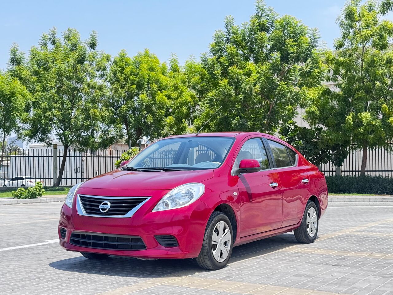 Manama, Vehicles, Cars & Trucks , BHD 1800,  NISSAN SUNNY,  2014,  Automatic,  190000 KM,  GOOD CONDITION