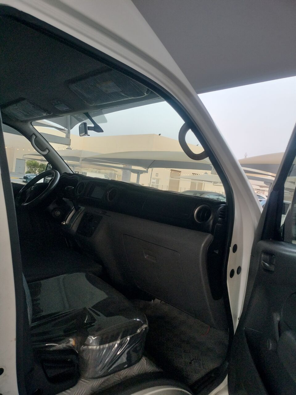 Manama, Vehicles, Cars & Trucks , BHD 1,  Nissan NV3500,  2019,  Automatic,  268000 KM,   Nissan Urvan ( ) Highroof Passenger Seats