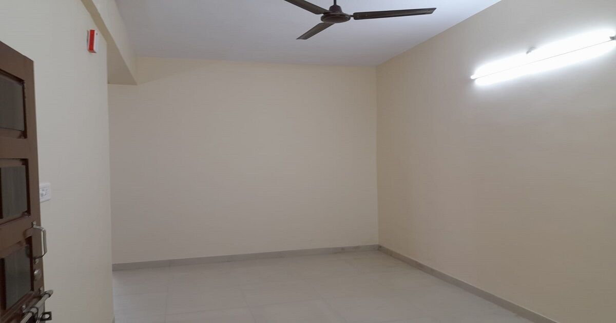 Hyderabad, Real Estate For Sale, INR 4100000,  2 BR,  882 Sq. Feet,  Freshly Renovated 2BHK Flat For Sale At Attapur Prime Location