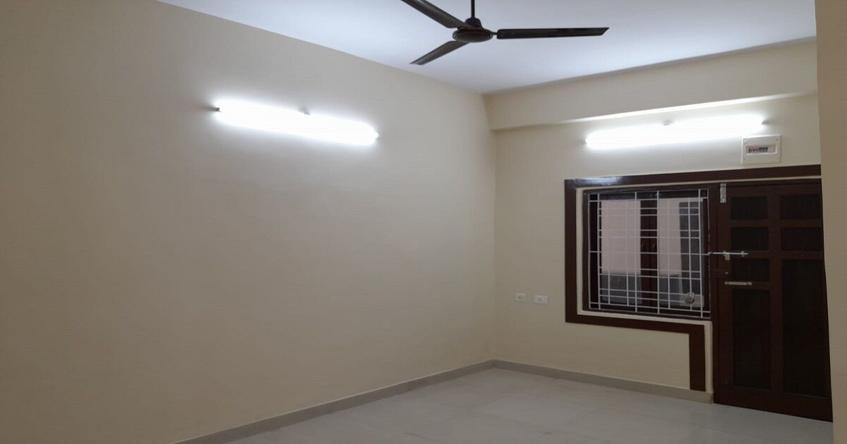Hyderabad, Real Estate For Sale, INR 4100000,  2 BR,  882 Sq. Feet,  Freshly Renovated 2BHK Flat For Sale At Attapur Prime Location