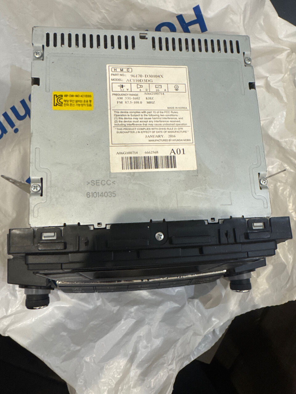 Khobar, Auto Parts, SAR 550,  2016 HYUNDAI TUCSON STEREO BLUETOOTH CD RADIO PLAYER 96170-D30104X MADE IN KOREA OEM