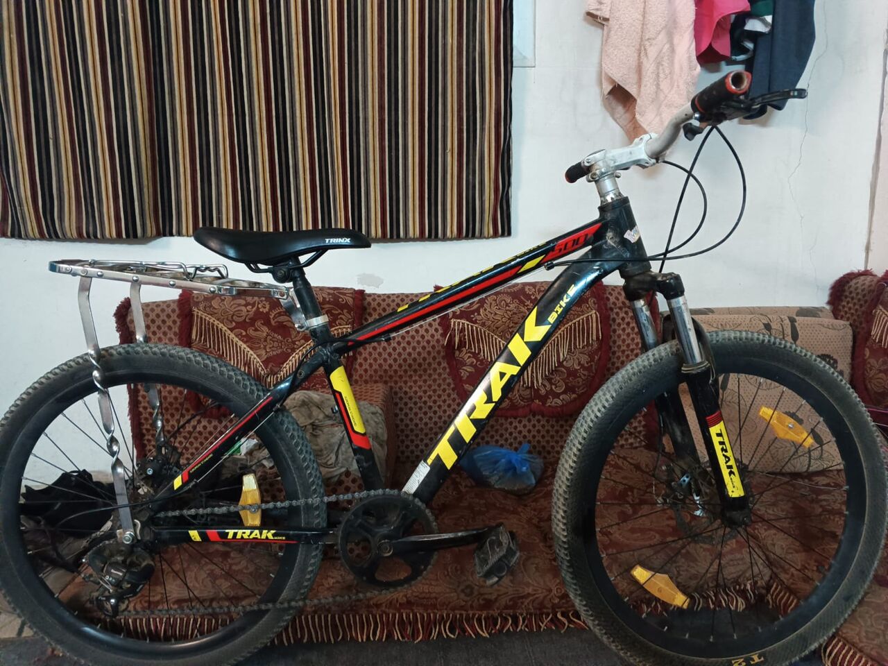 Riyadh, Appliances, SAR 800,  Need To Sell Sewing Machine And Cycle