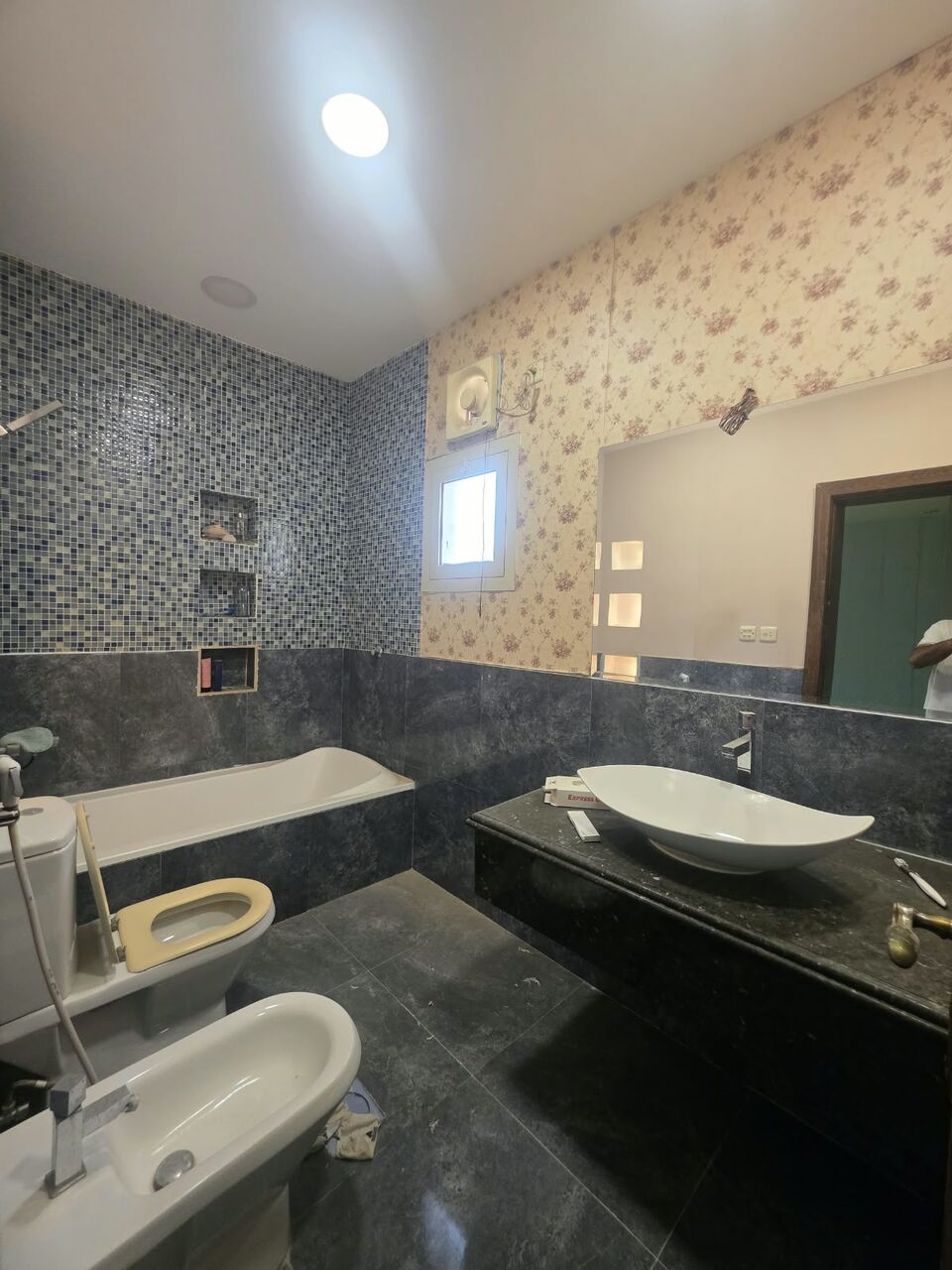 Khobar, Apartments, Flats, Houses & Villas, SAR 31000/year,  3 BR,  Consists Of:- 3 Bedrooms, A Living Room, 4 Bathrooms, And A Kitchen,  Four Floor,elevator