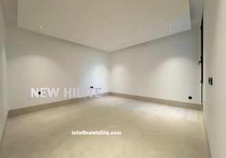 Hawalli, Apartments, Flats, Houses & Villas, KWD 1150/month,  4 BR,  Spacious 4-Bedroom Floor For Rent In Shuhada