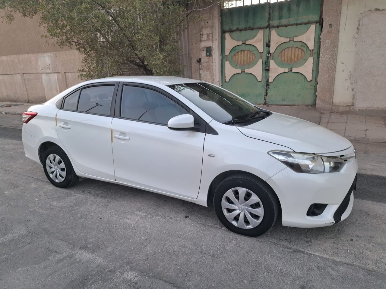Hara, Vehicles, Cars & Trucks , SAR 27000,  Toyota Yaris,  2016,  200000 KM,    For Sale