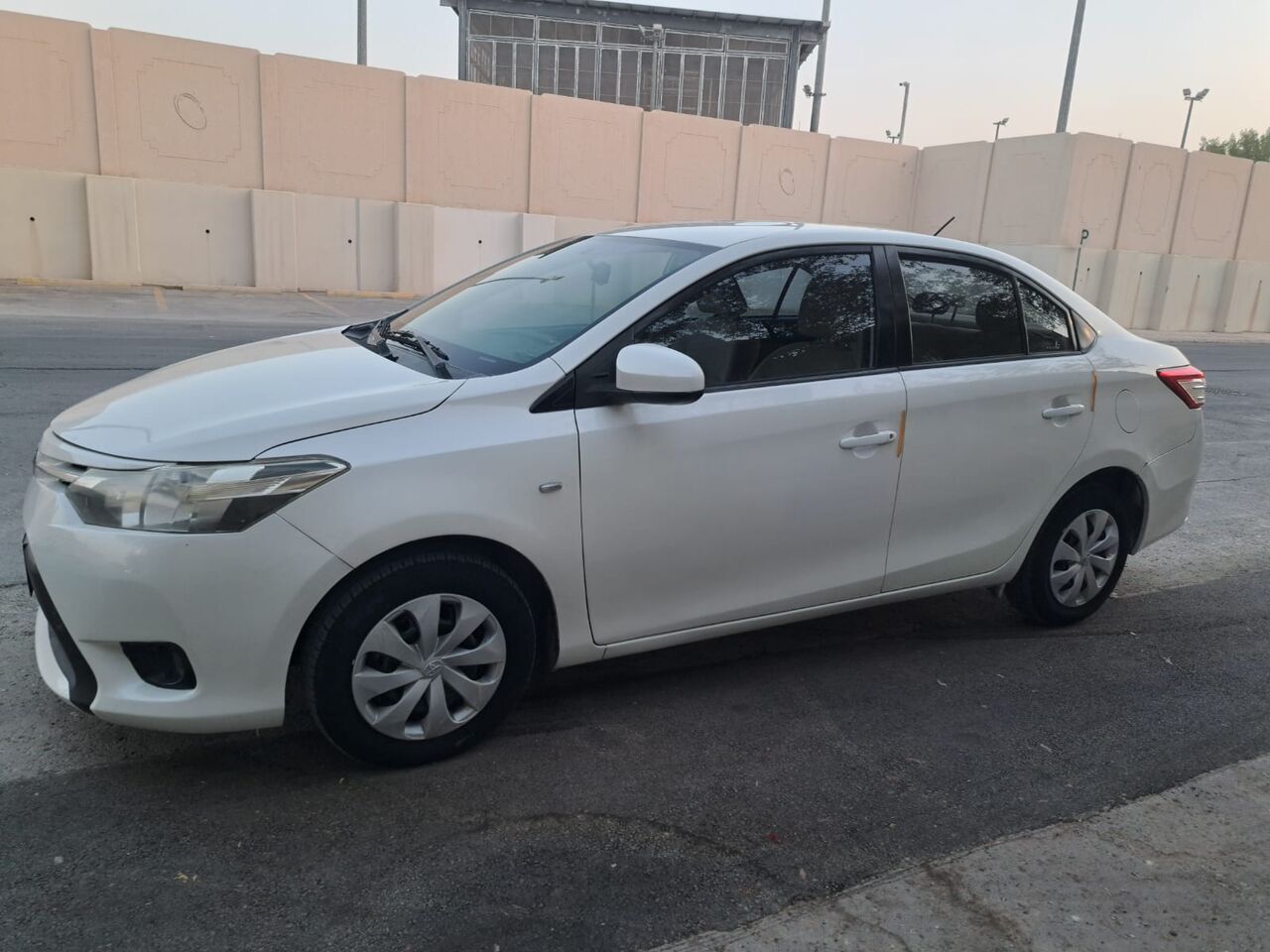 Hara, Vehicles, Cars & Trucks , SAR 27000,  Toyota Yaris,  2016,  200000 KM,    For Sale