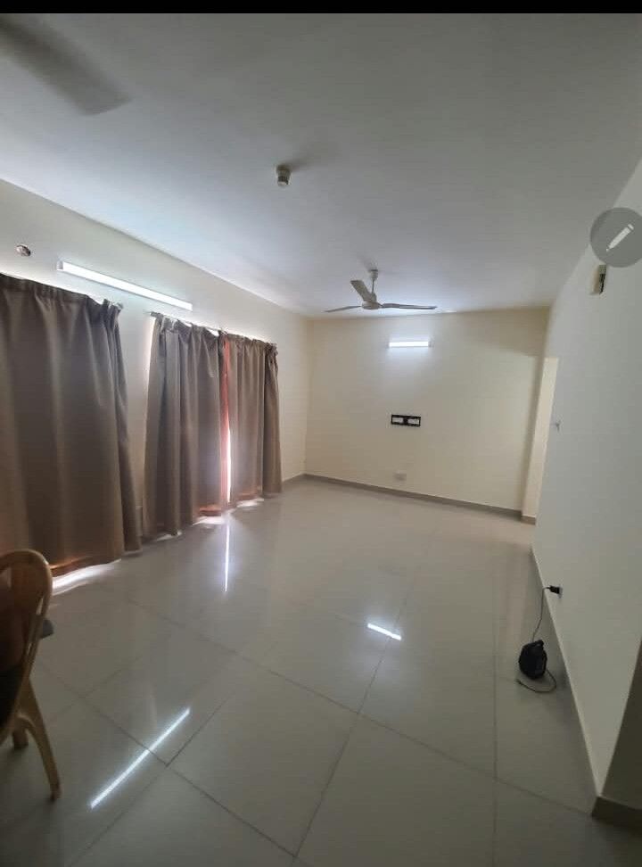 Manama, Bedspace For Rent, BHD 50/month,  Looking For Executive Bachilor For Sharing My Flat