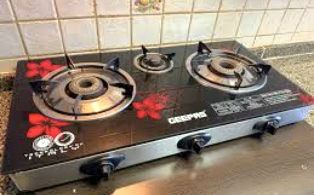 Manama, Household Items, BHD 20,  Mediam Clynder With Regulator And Delivery 20 Bd With Stove 25 Bd Msg 3670 8372 Wts Ap