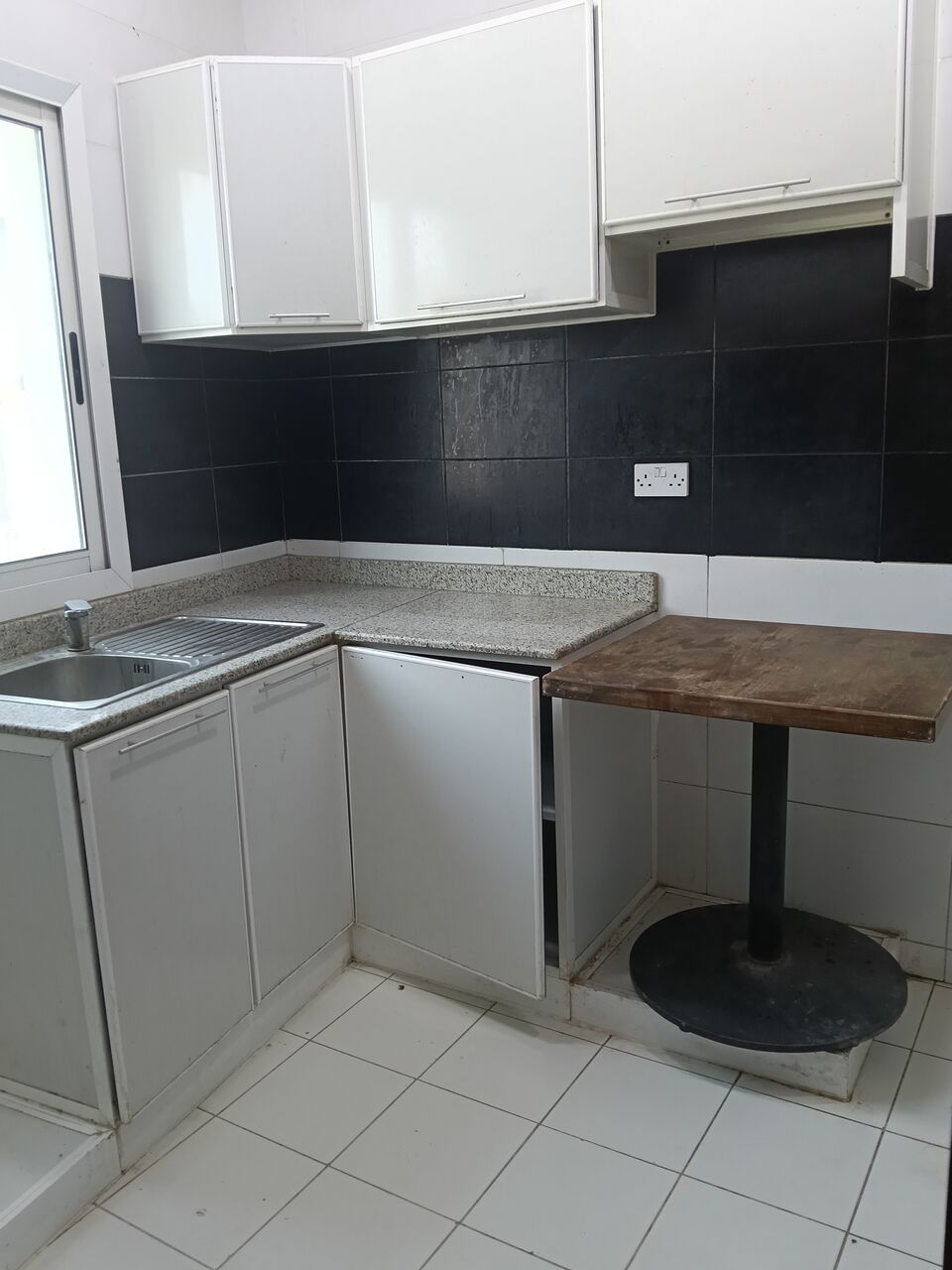 Gudaibiya, Apartments, Flats, Houses & Villas, BHD 130/month,  Studio,  Semi Furnished Studio Flat For Rent With Ewa Unlimited