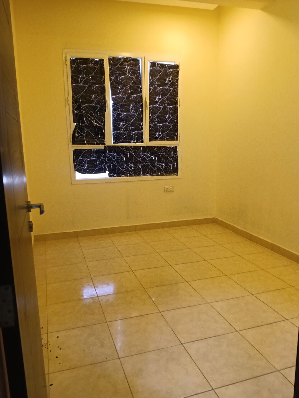 Gudaibiya, Apartments, Flats, Houses & Villas, BHD 220/month,  2 BR,  2 Bedroom Unfurnished Flat For Rent With Ewa