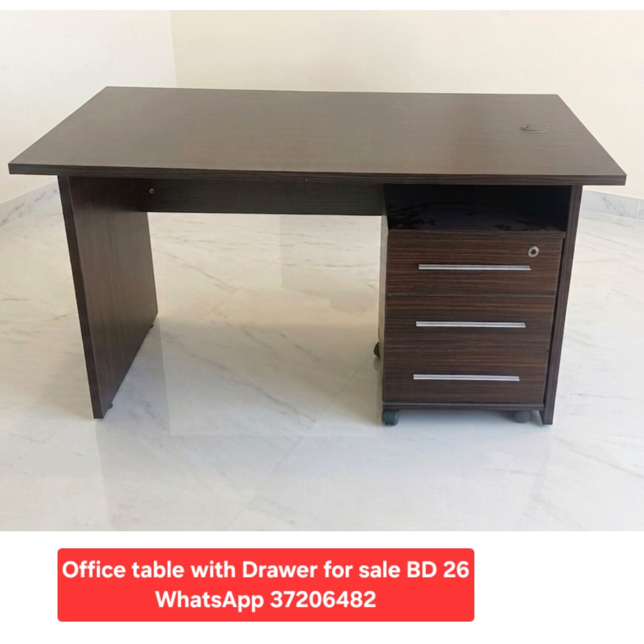 Manama, Furniture, BHD 26,  ✅️ Office Table For Sale In Good Condition With Delivery