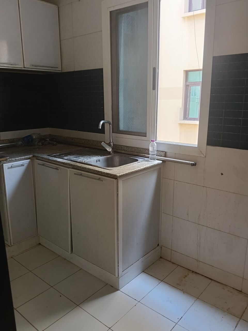 Gudaibiya, Apartments, Flats, Houses & Villas, BHD 170/month,  1 BR,  1 Bedroom Semi Furnished Flat For Rent With Ewa Unlimited