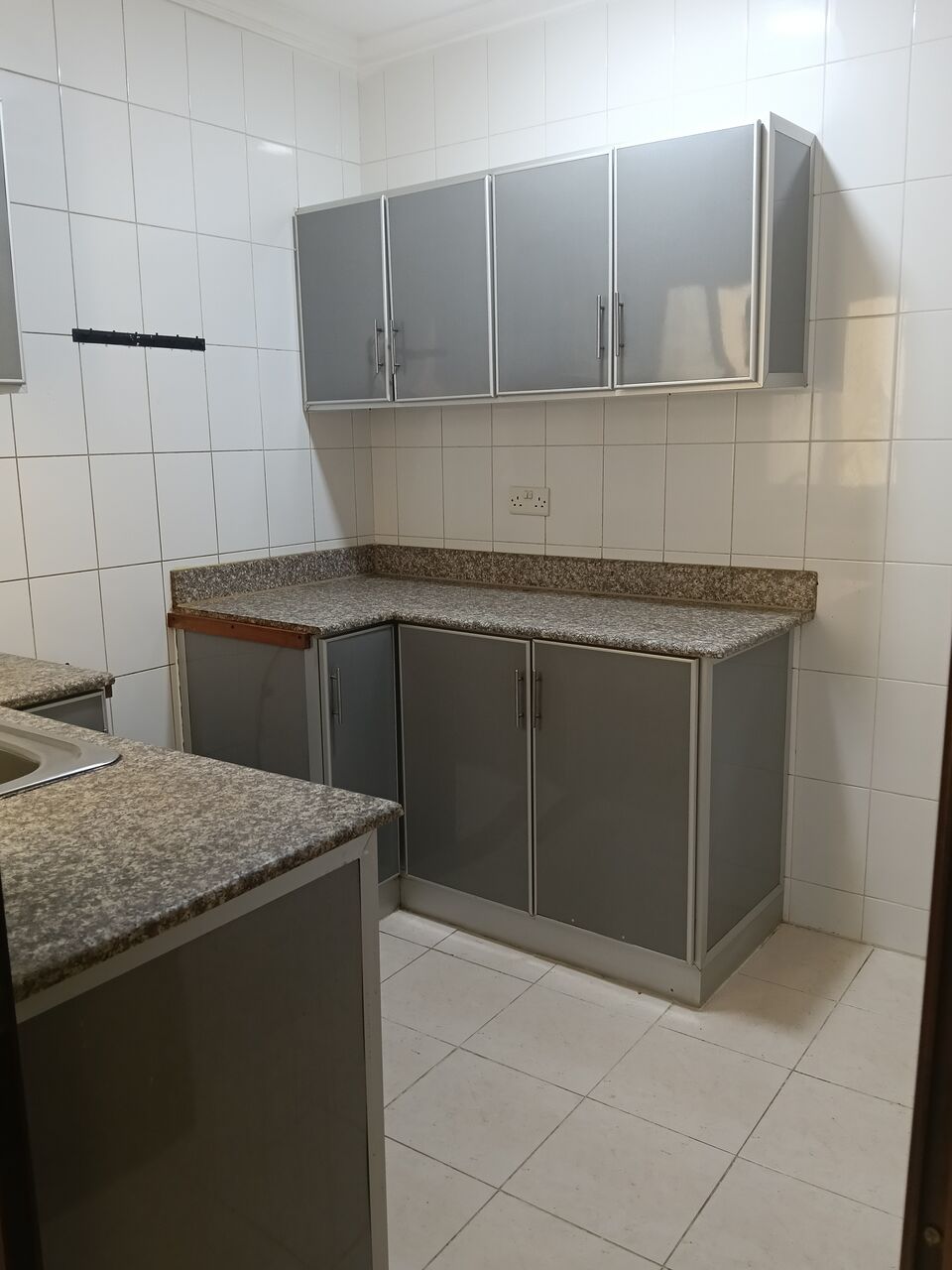 Gudaibiya, Apartments, Flats, Houses & Villas, BHD 190/month,  2 BR,  2 Bedroom Unfurnished Flat For Rent With Ewa