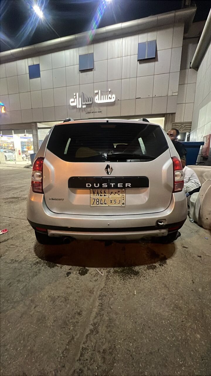 Riyadh, Vehicles, Cars & Trucks , SAR 20200,  Renault Duster,  2015,  Automatic,  303170 KM,    &ndash; Excellent Engine/AC, New Tyres & Battery