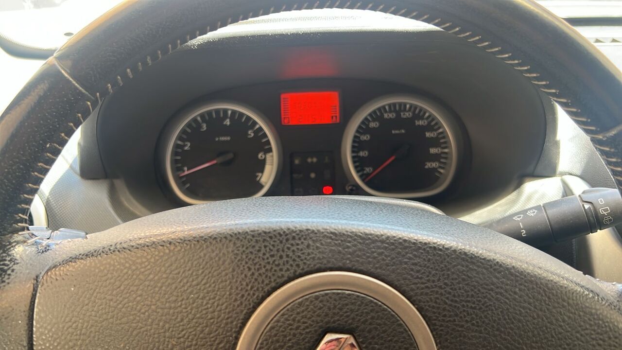 Riyadh, Vehicles, Cars & Trucks , SAR 20200,  Renault Duster,  2015,  Automatic,  303170 KM,    &ndash; Excellent Engine/AC, New Tyres & Battery